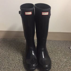 Tall Black Hunter Rain Boots!